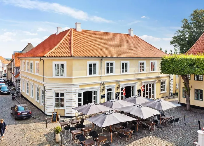 Hotel Pa Torvet Aeroskobing photo