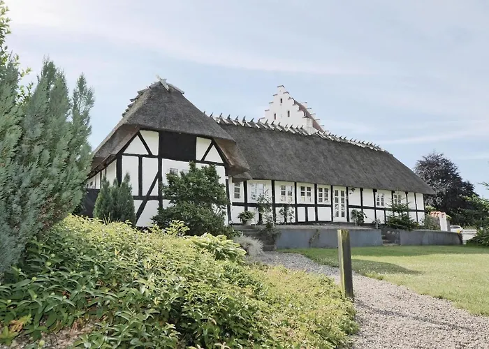 2 Bedroom Lovely Home In Broby Brobyvaerk photo