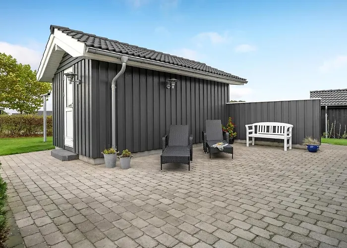 Stunning Home In Haderslev With Kitchen Rade photo