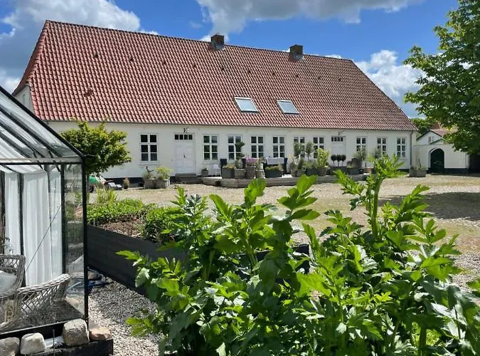 Landligt Ophold Pa Midtgard Apartment Vamdrup photo