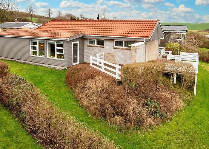 6 Person Holiday Home In Broager fotoğrafı