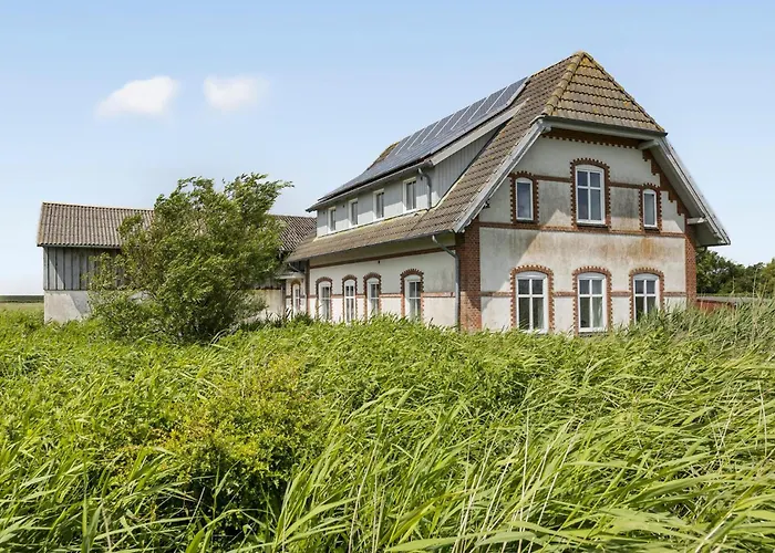 Awesome Home In Hojer With Wifi photo