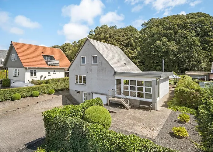 3 Bedroom Cozy Home In Sydals Horuphav photo
