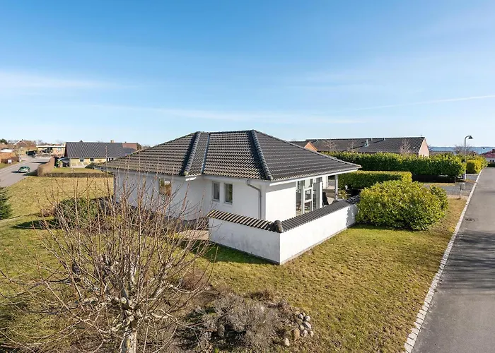 Awesome Home In Skrup Fyn With 4 Bedrooms Oure photo