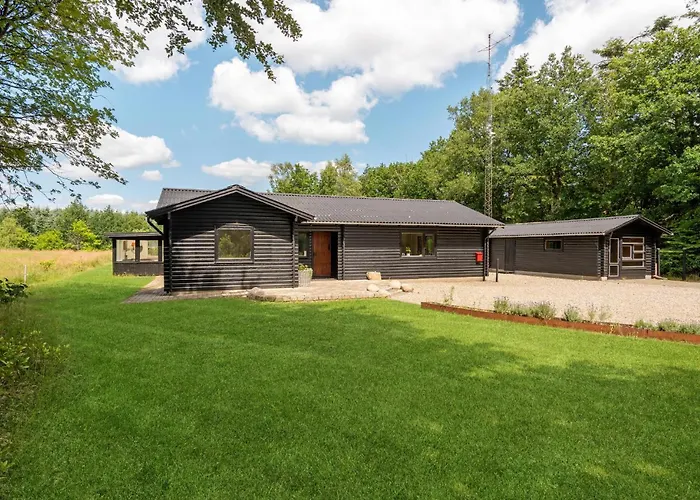 Lovely Home In Randbol With Kitchen photo