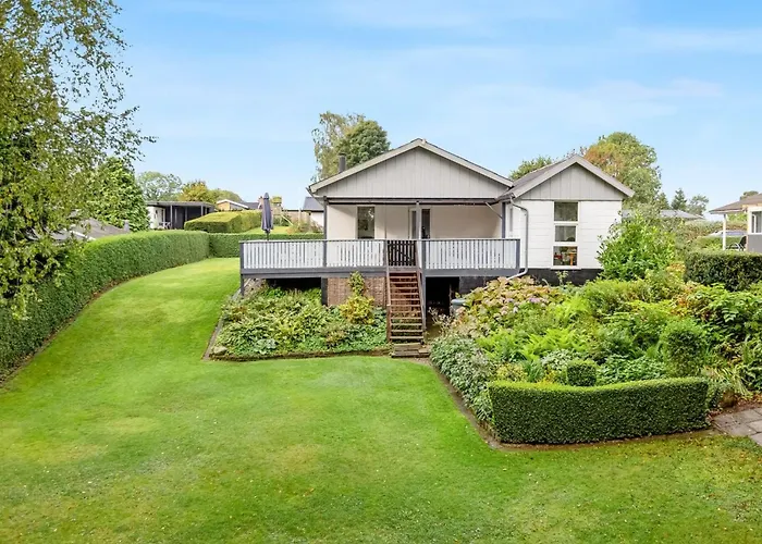 Photo de Holiday Home Elja - 400M From The Sea By Interhome Brode