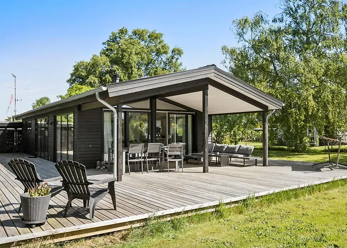 Sommerhus tæt på strand i Købingsmark ved Nordborg foto