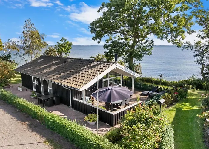 Photo de Holiday Home Harthwik - 10M From The Sea By Interhome Brohave