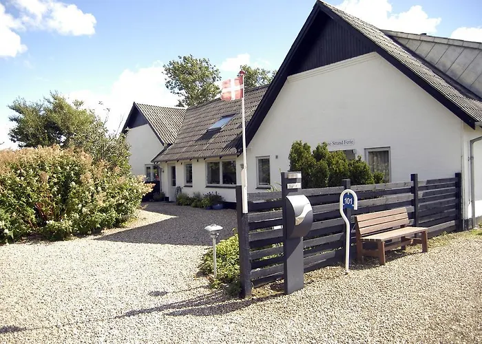 Henne Strand Ferie Accommodation Hennebjerg photo